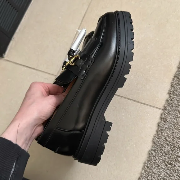 Sezane Amy Loafers Black New without box. Never worn. Wrapping still on loafers. - Picture 9 of 11